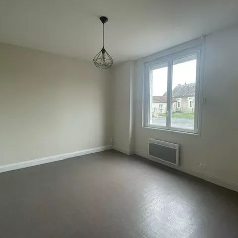 Maison à Louer à Chaunay - Photo 1