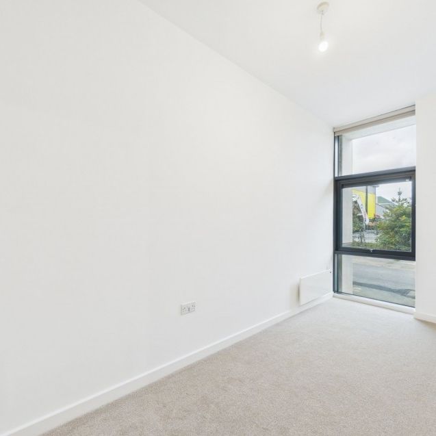 Lakeside East, The Causeway, Staines-Upon-Thames,TW18 - Photo 1