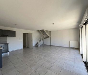 Location Maison 4 pièces 88m² CORNEBARRIEU 31700 - Photo 1