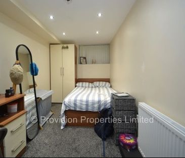 2 Bedroom Apartments Leeds - Photo 1