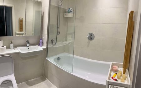 1 Bed Flat, Flour Millers House, E14 - Photo 3