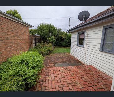 1 Airey Avenue, Manifold Heights, Vic 3218 - Photo 3