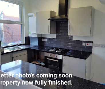 4 Bed Terraced House, Oakley Grove, LS11 - Photo 6