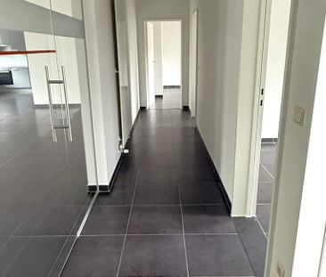 Appartement te huur in Sint-Denijs-Westrem voor € 1.400 met 3 slaap... - Photo 2