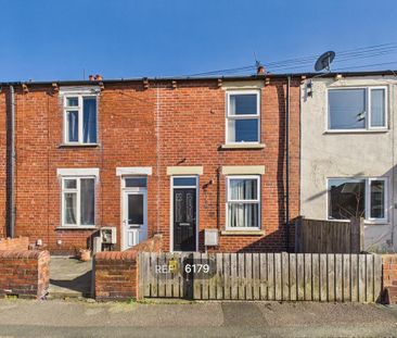 2 bedroom terraced house to rent - Photo 6