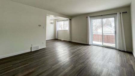 Renovated 3 Bed Home With Finished Basement In Montrose - Photo 4