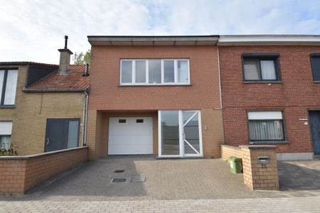 Gezellige woning met terras nabij het centrum van Nieuwkerken-Waas - Photo 5