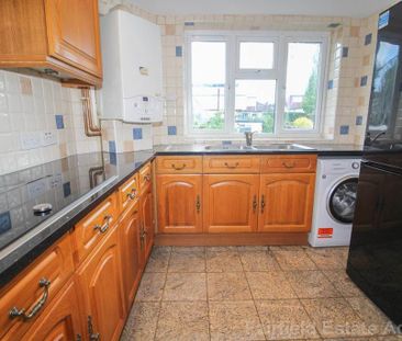 3 bedroom detached house to rent - Photo 5