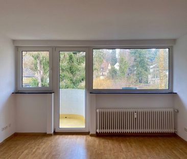 2-Zimmer-Wohnung mit Balkon und Tagelsichtbad - Photo 1