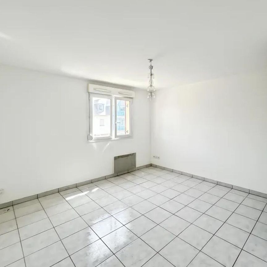 location Appartement T3 DE 51m² À ST ARNOULT - Photo 1