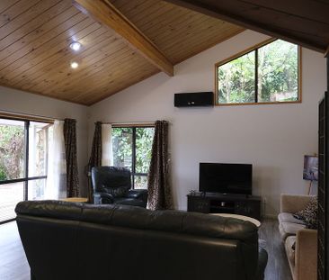Charming 3BR in Torbay - 2min from LongBay beach - Photo 4
