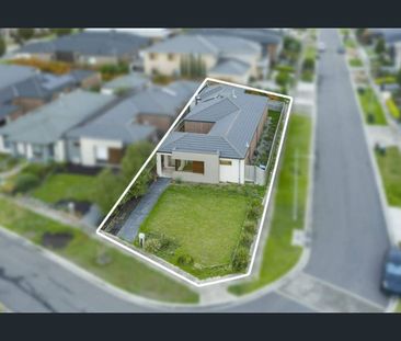 Beautiful Family Home - Photo 4