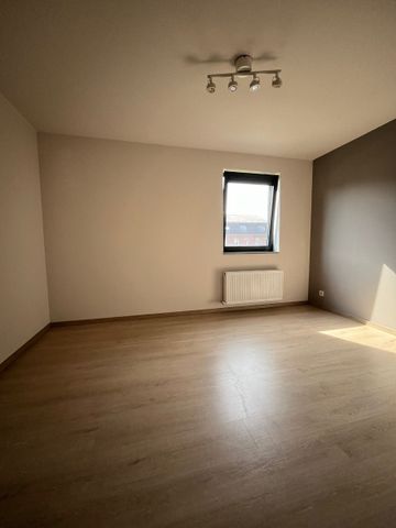 Instapklaar appartement met 2 slaapkamers en terras - Foto 2