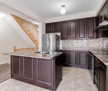 For Lease - 11 Roy Grove Way, Markham, Ontario - Photo 6