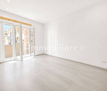 Bilocale salita Arenella 78, Arenella, Napoli - Photo 1