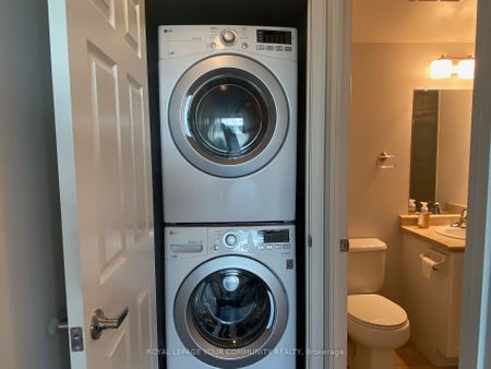 For Lease - 23 Oneida Crescent Unit# LPH10, Richmond Hill, Ontario - Photo 2