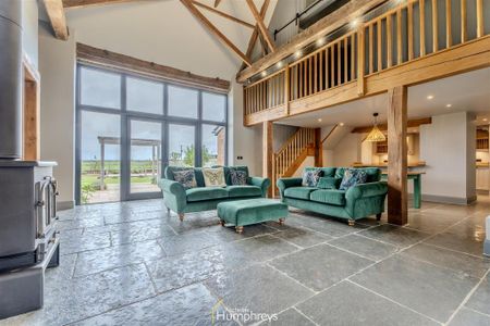 4 bedroom semi-detached house to rent - Photo 3