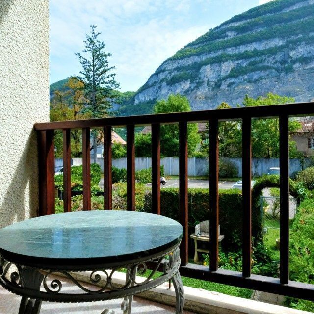 À louer - Bel appartement de 4 pièces avec 2 balcons à Veyrier - Foto 1