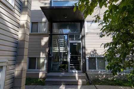 7703 - 7719 Elbow Drive SW, Calgary - Photo 4