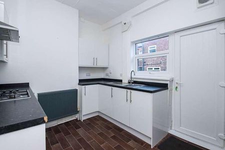 Oak Grove, Urmston, Manchester, M41 - Photo 2