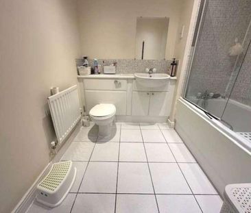 Sark Tower, Erebus Drive, West Thamesmead, SE28 - Photo 3