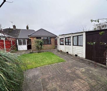 2 bedroom semi-detached bungalow to rent - Photo 6