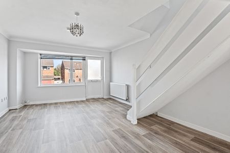 Highview Gardens, Poole, BH12 - Photo 2