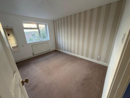 3 Bed Detached House, Fairmead Close, NG3 - Photo 5