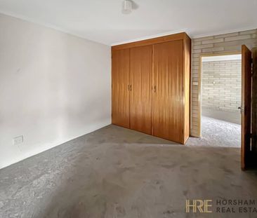 AFFORDABLE & CENTRAL UNIT - Photo 4