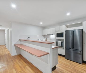 Low Maintenance & Move In Ready - Photo 5