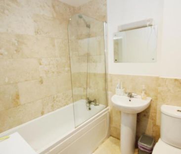 If you are looking for a two bedroom flat to rent in Downend, with ... - Photo 5