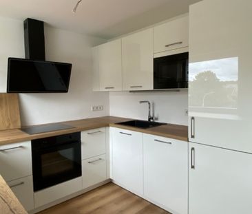 Moderne, schöne, teilmöblierte 4-Zimmer-Wohnung mit Balkon und EBK ... - Foto 1