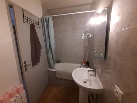 Location Appartement 2 pièces 34m² - Photo 4