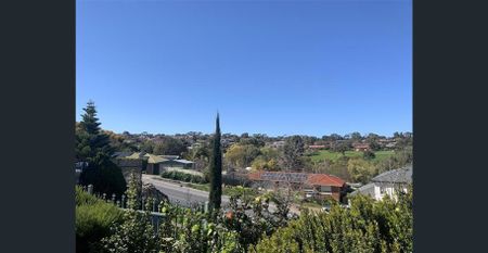 Well maintained family home - Photo 2