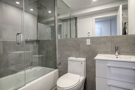 10 Rosemount Avenue - Photo 4