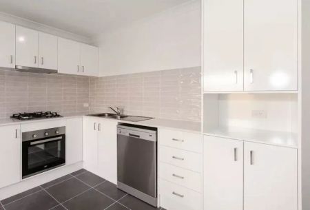 Neat & Tidy 1 Bedroom Duplex - Photo 2