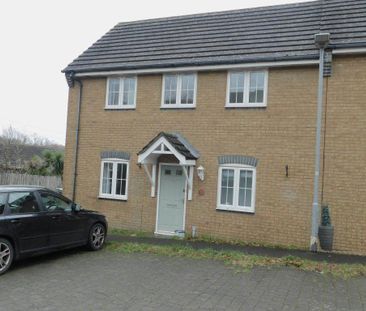 3 bedroom semi-detached house to rent - Photo 2
