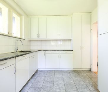 Viel Platz auf Zeit - 7.5-Zimmer-Haus mit grossem Garten in Bottmingen - Photo 5