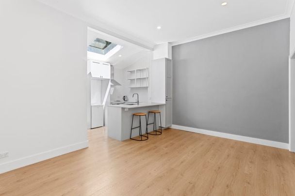 Renovated 3-Bedroom Home in Botany – Ideal for Families or Professionals - Photo 1