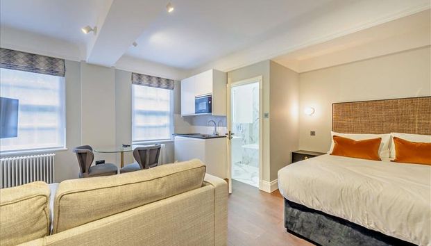 Studio to rent - Photo 1