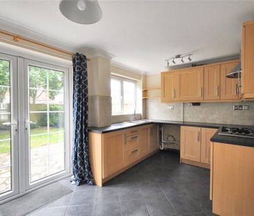 2 bedroom semi-detached house to rent - Photo 5