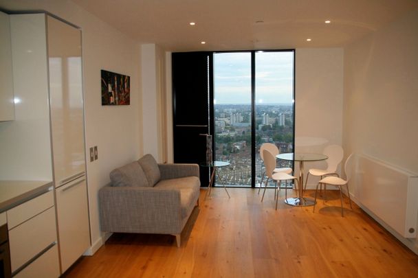 1 Bed Flat, Walworth Road, SE1 - Photo 1