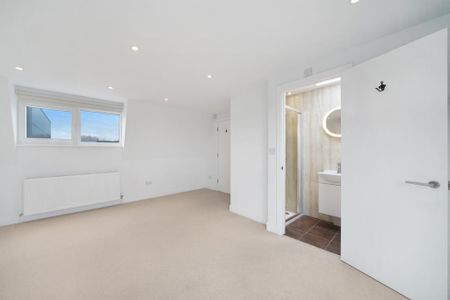 3 bedroom maisonette to rent - Photo 4