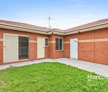 Spacious 3-Bedroom Home in Mill Park - Photo 5