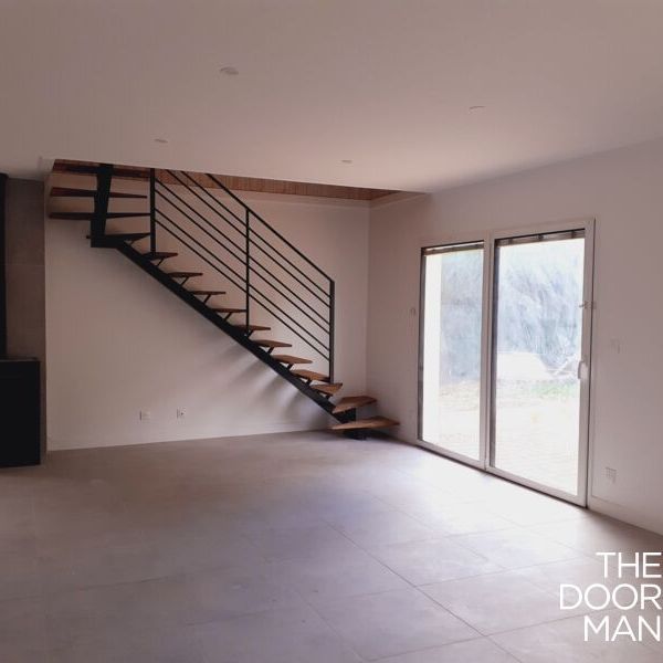 Location Maison 5 pièces 124m² LE PERRAY EN YVELINES 78610 - Photo 1