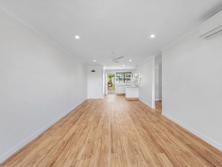 5/24 Baragoola Street, Coorparoo QLD 4151 - Apartment For Rent | Domain - Photo 2