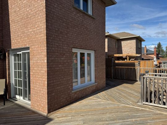 For Lease - 41 Forest Heights Street Unit# Main & 2nd Floors, Whitby, Ontario - Photo 1