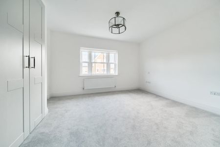 3 bedroom terraced house to rent - Photo 4