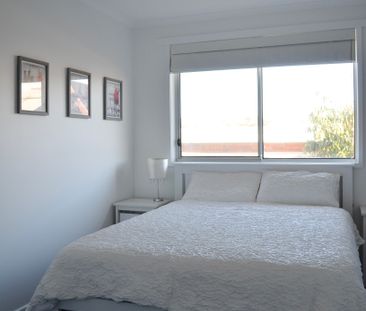 Beautifully Renovated Conveniently Located - Photo 5