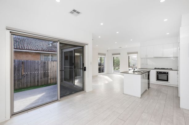 Charming House at 125 Dallas Drive, Dallas - Photo 1